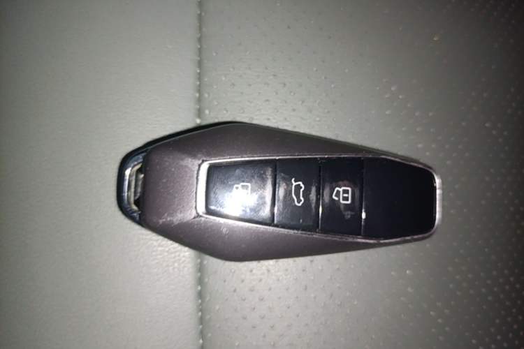 Used iCAR 03 2024 472km Four-Wheel Drive Long-Range Version Vehicle Key
