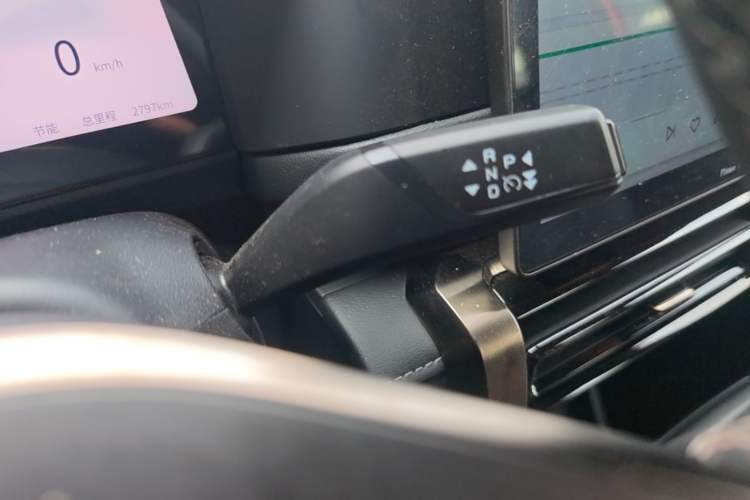 Used iCAR 03 2024 472km Four-Wheel Drive Long-Range Smart Enjoyment Version Gear Lever