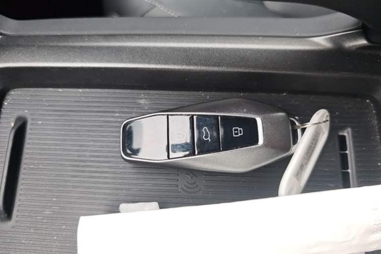 Used iCAR 03 2024 472km Four-Wheel Drive Long-Range Smart Enjoyment Version Interior 1