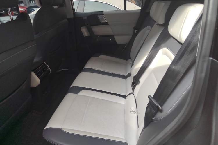 Used iCAR 03 2024 501km Four-wheel Drive Long-range Intelligent Driving Edition Interior 4