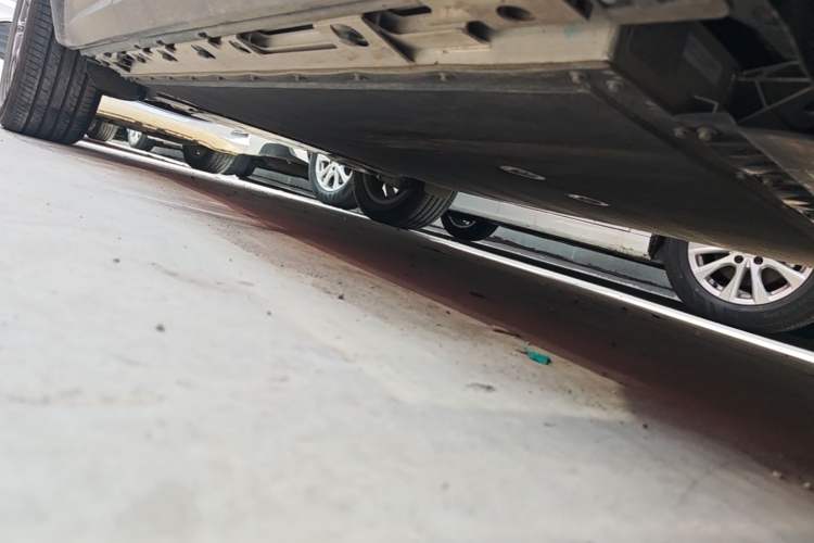 Used iCAR 03 2024 472km Four-Wheel Drive Long-Range Smart Enjoyment Version Right Side Sill