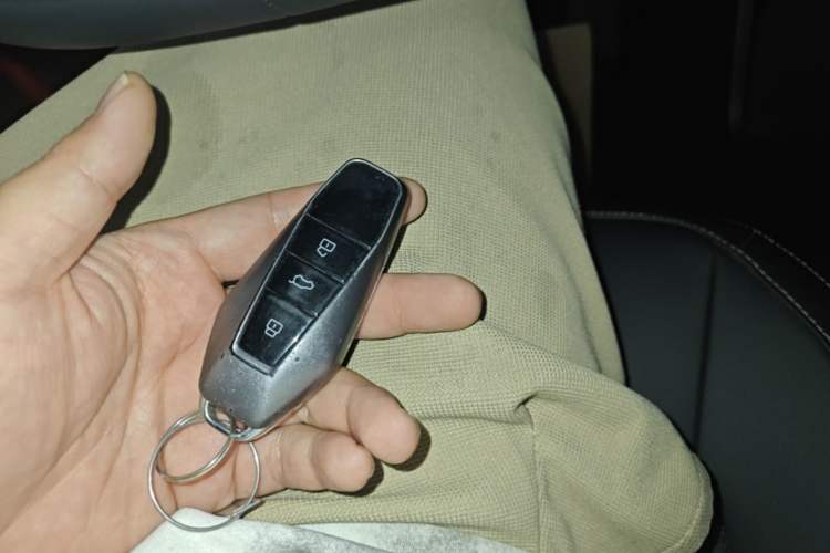 Used iCAR 03 2024 401km Two-Wheel Drive Standard Advanced Version Vehicle Key