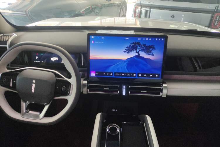 Used iCAR 03  Audio And AC Panel