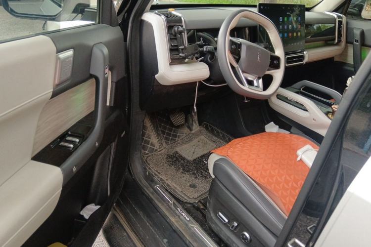 Used iCAR 03 2024 501km Four-wheel Drive Long-range Intelligent Driving Edition Driver Seat