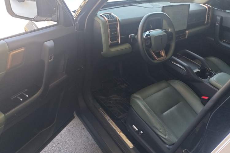 Used iCAR 03 2024 401km Two-Wheel Drive Standard Advanced Version Driver Seat