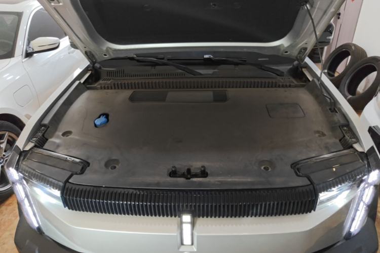 Used iCAR 03 2024 401km Two-Wheel Drive Standard Advanced Version Engine Bay