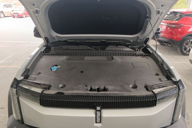 Used iCAR 03 2024 501km Two-Wheel Drive Long-Range Version Engine Bay