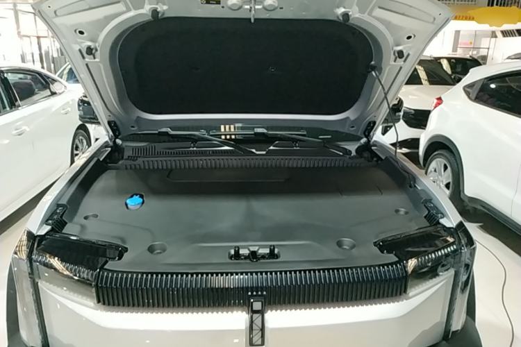 Used iCAR 03 2024 501km Two-Wheel Drive Long-Range Version Engine Bay