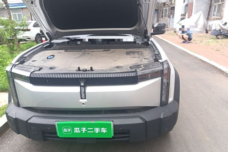 Used iCAR 03 2024 501km Two-Wheel Drive Long-Range Version Engine Bay Left