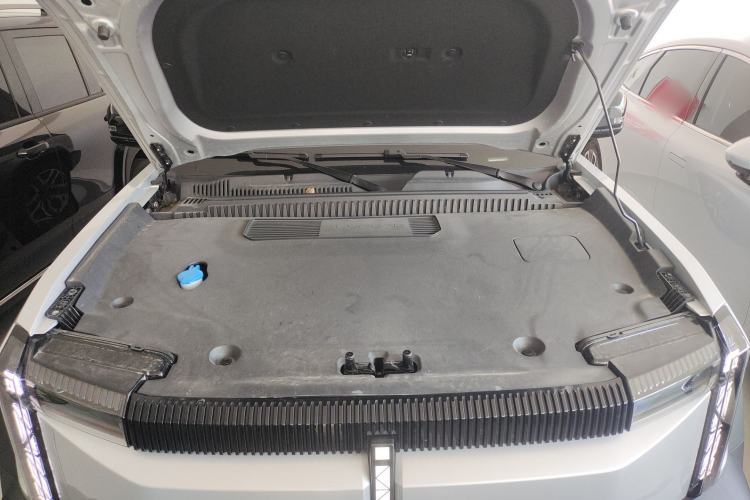 Used iCAR 03  Engine Bay