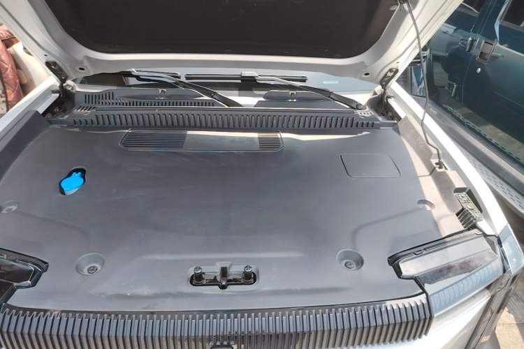 Used iCAR 03 2024 501km Two-Wheel Drive Long-Range Version Engine Bay
