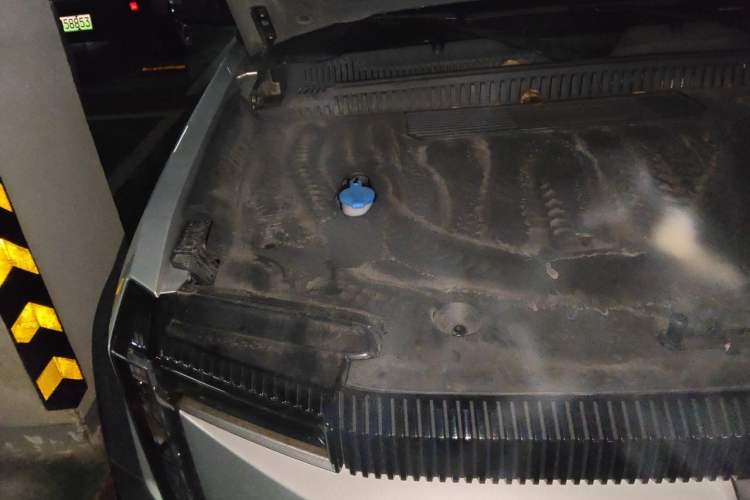Used iCAR 03 2024 472km Four-Wheel Drive Long-Range Version Engine Bay Right