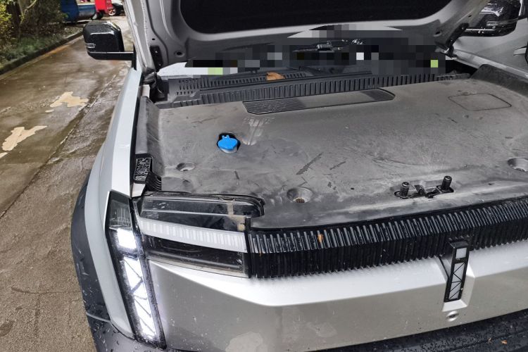 Used iCAR 03 2024 472km Four-Wheel Drive Long-Range Version Engine Bay Right