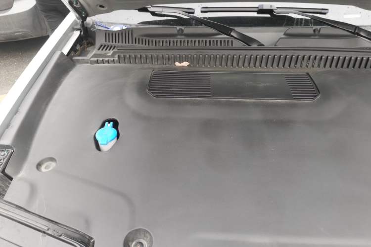 Used iCAR 03 2024 401km Two-Wheel Drive Executive Edition Engine Bay Right