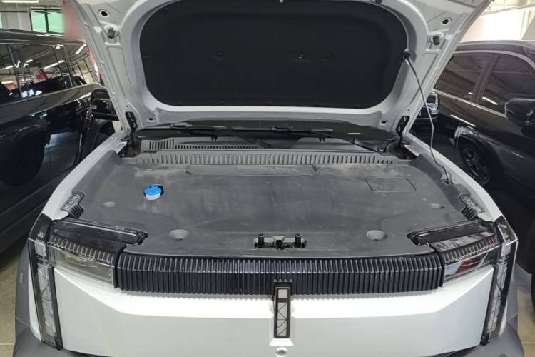 Used iCAR 03 2024 501km Two-Wheel Drive Long-Range Version Engine Bay
