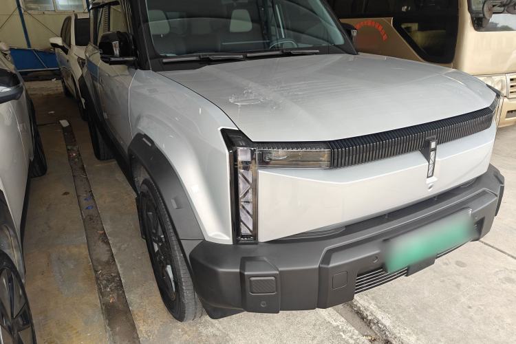 Used iCAR 03 2024 401km Range Two-Wheel Drive Standard Yuechao Version Exterior 1