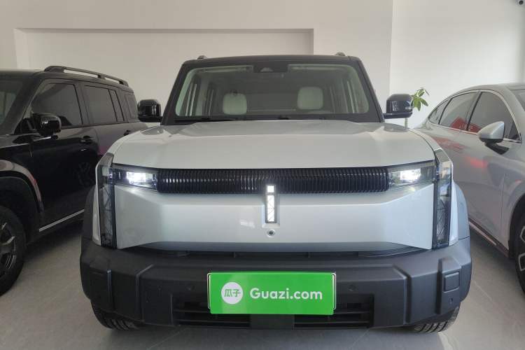 Used iCAR 03  Exterior 1