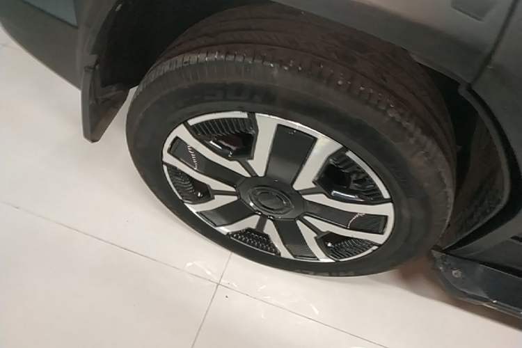 Used iCAR 03 2024 472km Four-wheel Drive Long-Range Yuechao Edition Exterior 2