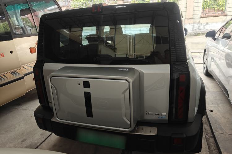Used iCAR 03 2024 401km Range Two-Wheel Drive Standard Yuechao Version Exterior 4