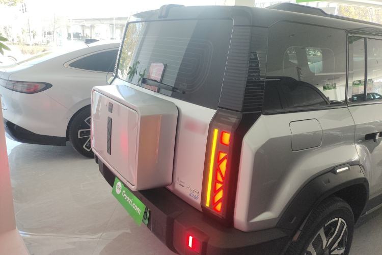 Used iCAR 03  Exterior 4