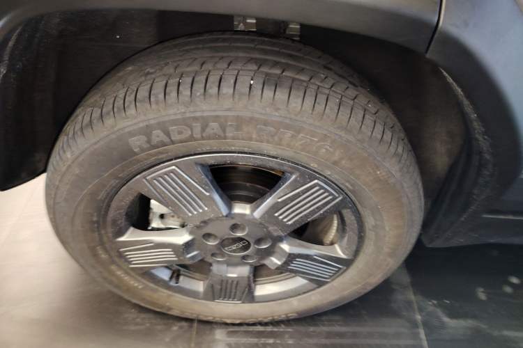 Used iCAR 03 2024 401km Range Two-Wheel Drive Standard Yuechao Version Exterior 8