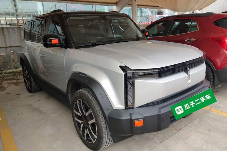 Used iCAR 03 2024 472km Four-Wheel Drive Long-Range Version Front Right 45 Deg