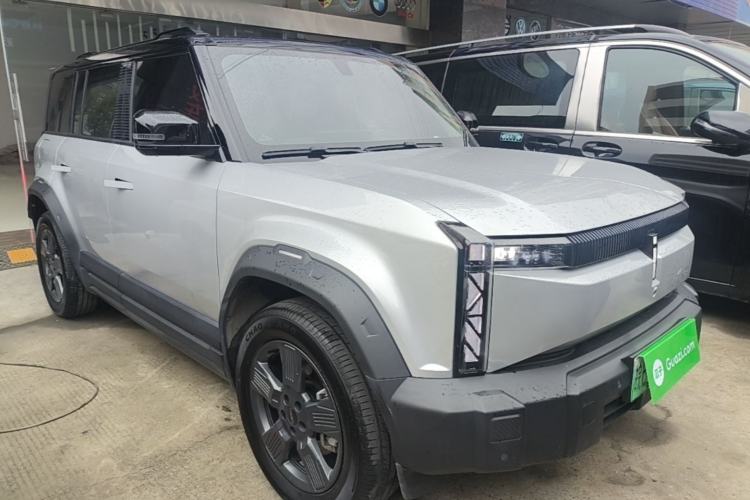 Used iCAR 03 2024 401km Range Two-Wheel Drive Standard Yuechao Version Front Right 45 Deg