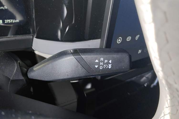 Used iCAR 03 2024 472km Four-Wheel Drive Long-Range Version Gear Lever