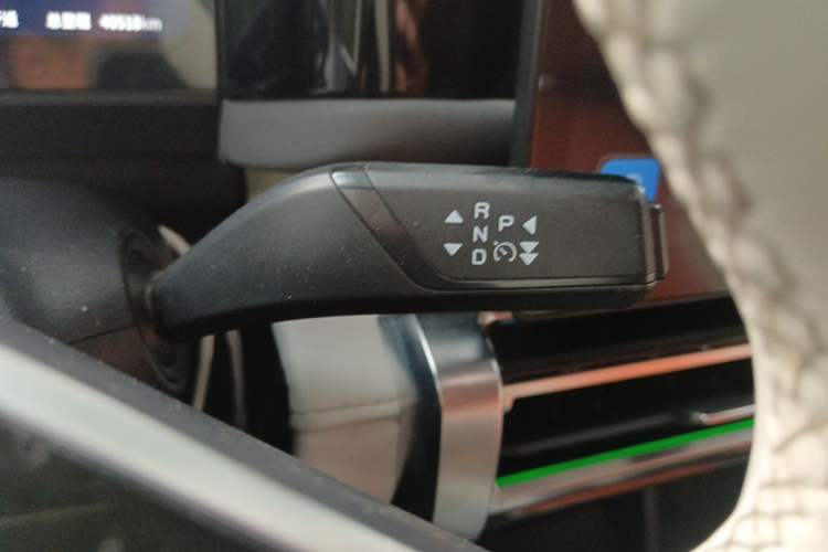 Used iCAR 03 2024 501km Four-wheel Drive Long-range Intelligent Driving Edition Gear Lever