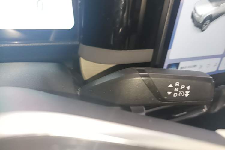 Used iCAR 03 2024 472km Four-Wheel Drive Long-Range Version Gear Lever