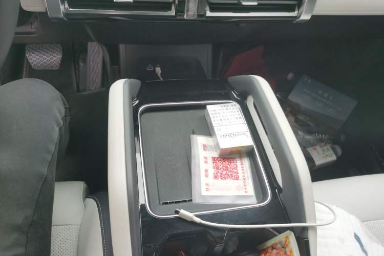 Used iCAR 03 2024 401km Two-Wheel Drive Executive Edition Gear Lever