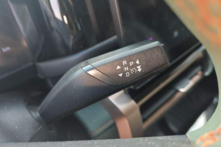 Used iCAR 03 2024 501km Two-Wheel Drive Long-Range Version Gear Lever