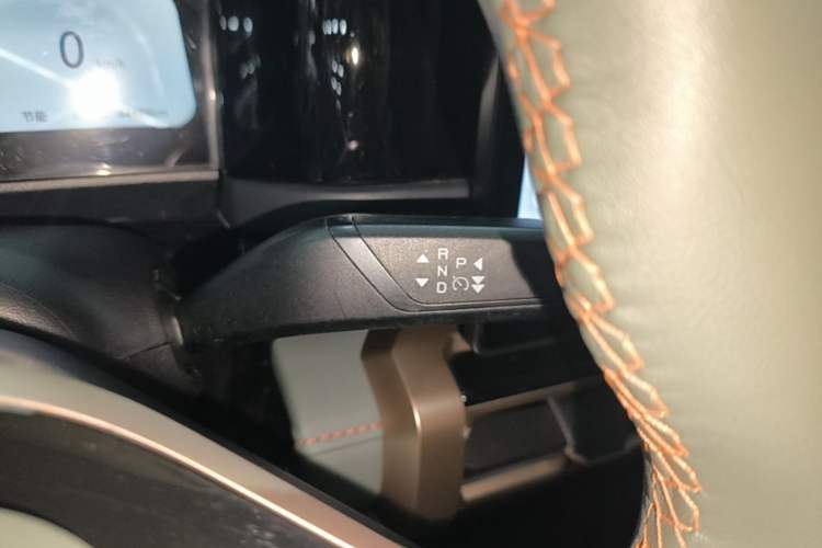 Used iCAR 03 2024 472km Four-Wheel Drive Long-Range Version Gear Lever