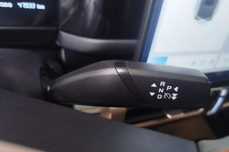 Used iCAR 03 2024 401km Two-Wheel Drive Standard Advanced Version Gear Lever
