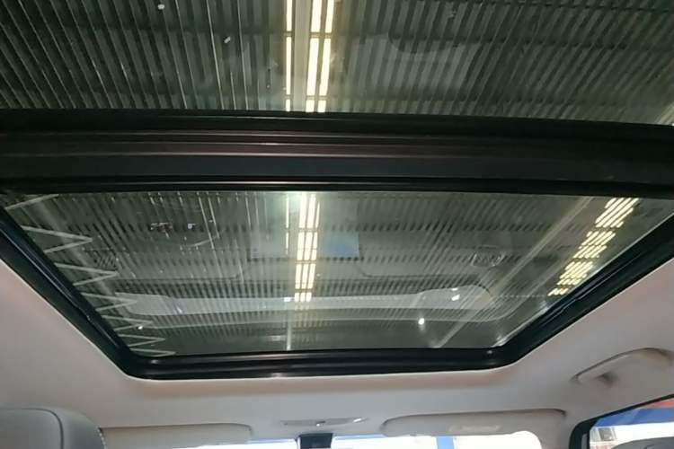 Used iCAR 03 2024 501km Two-Wheel Drive Long-Range Version Headliner