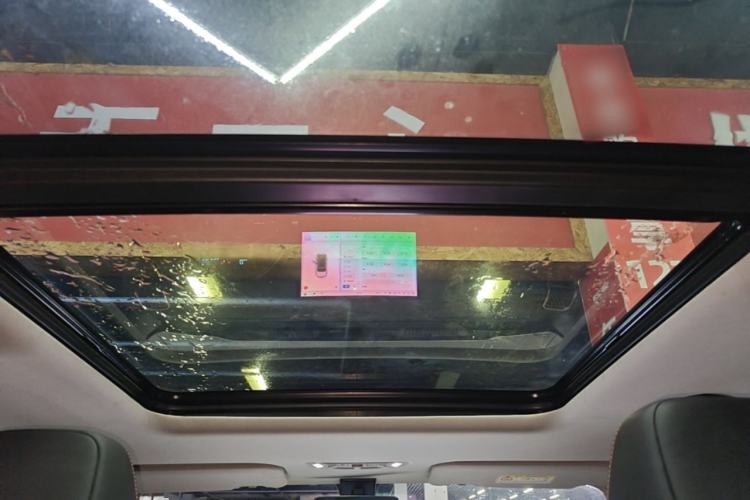 Used iCAR 03 2024 401km Two-Wheel Drive Standard Advanced Version Headliner