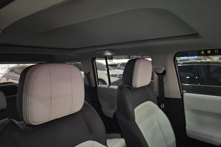 Used iCAR 03 2024 501km Two-Wheel Drive Long-Range Version Headliner