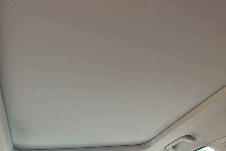 Used iCAR 03 2024 501km Two-Wheel Drive Long-Range Version Headliner
