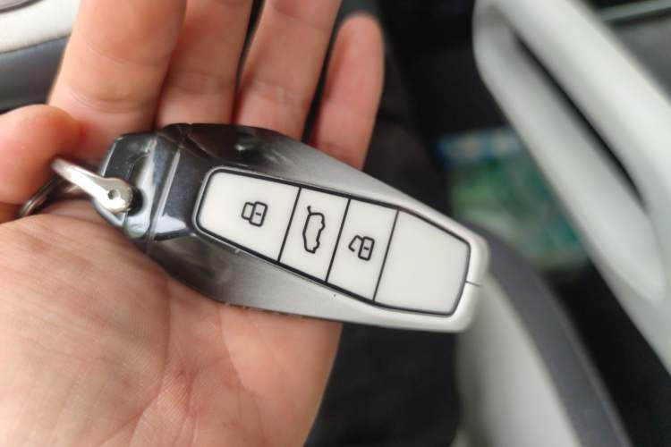 Used iCAR 03 2024 401km Two-Wheel Drive Standard Advanced Version Interior 1