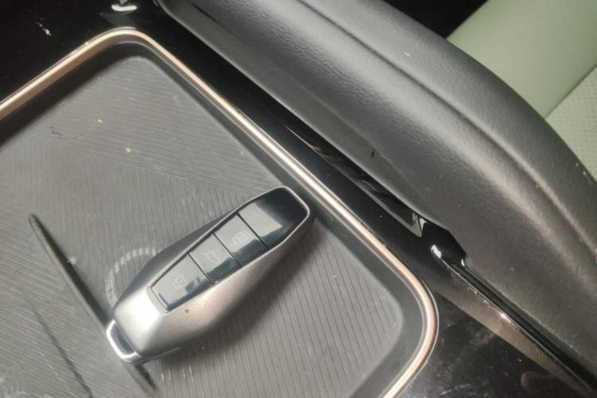Used iCAR 03 2024 501km Two-Wheel Drive Long-Range Version Interior 1