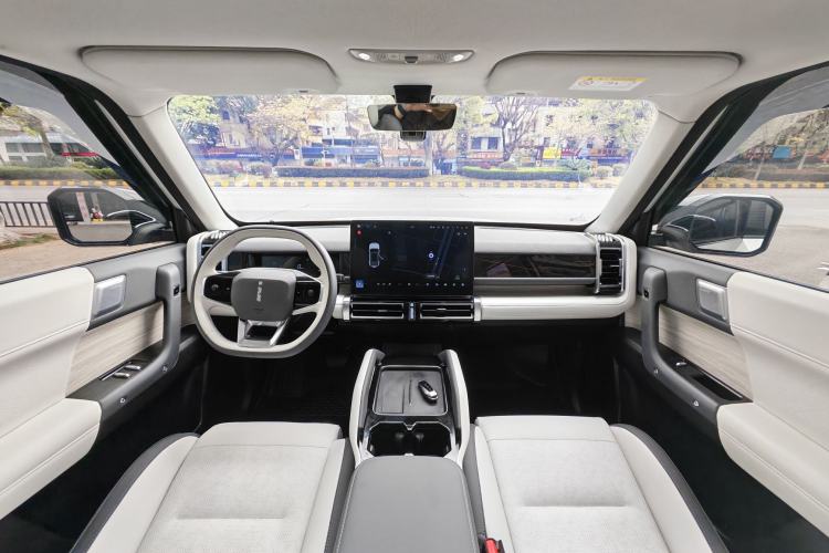 Used iCAR 03 2024 501km Two-Wheel Drive Long-Range Yuechao Edition Interior 1