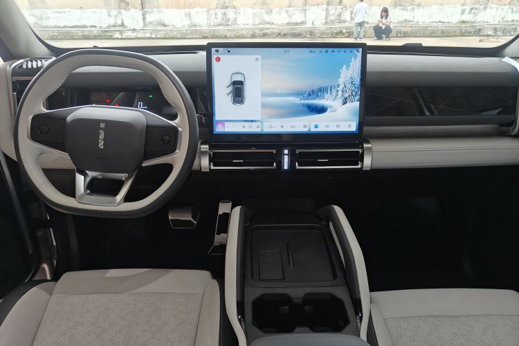 Used iCAR 03 2024 401km Range Two-Wheel Drive Standard Yuechao Version Interior 3
