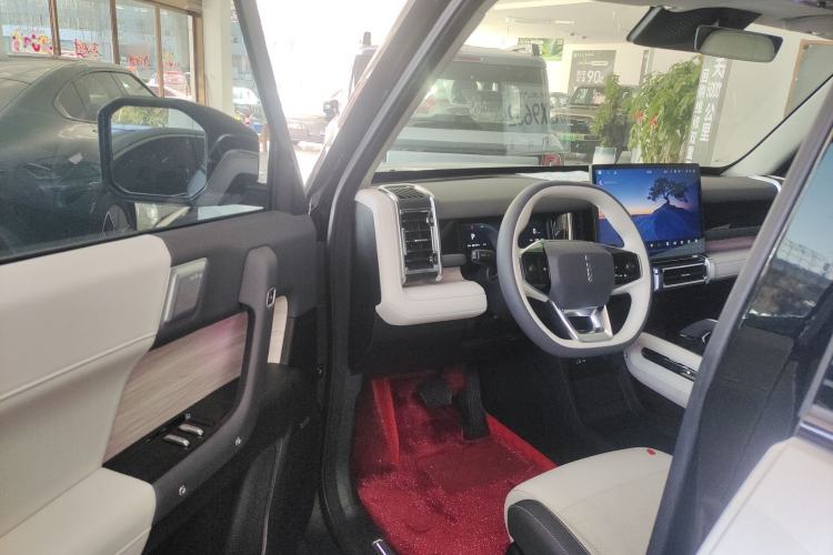 Used iCAR 03  Interior 3