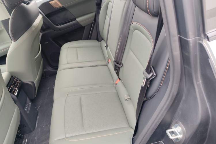 Used iCAR 03 2024 501km Two-Wheel Drive Long-Range Yuechao Edition Interior 4