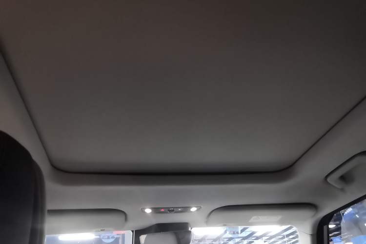 Used iCAR 03 2024 501km Four-wheel Drive Long-Range Advanced Version Interior 6
