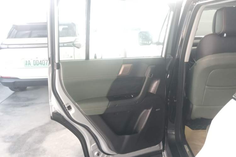 Used iCAR 03 2024 501km Range Two-Wheel Drive Long-Range Smart Trend Edition Interior 8