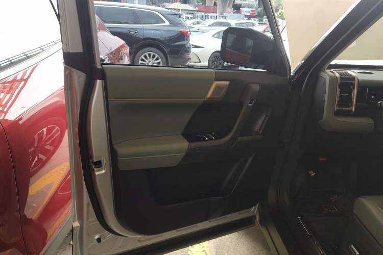 Used iCAR 03 2024 472km Four-Wheel Drive Long-Range Version Left Front Door Interior