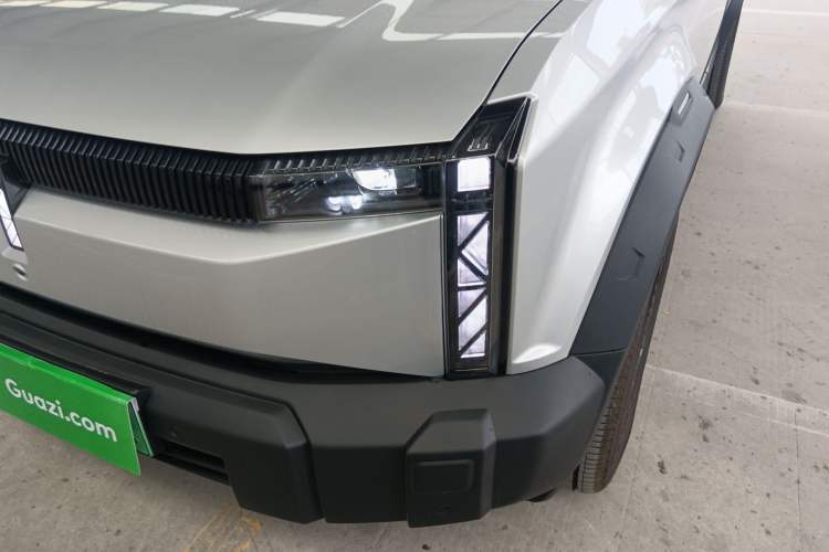 Used iCAR 03 2024 501km Two-Wheel Drive Long-Range Version Left Front Headlight