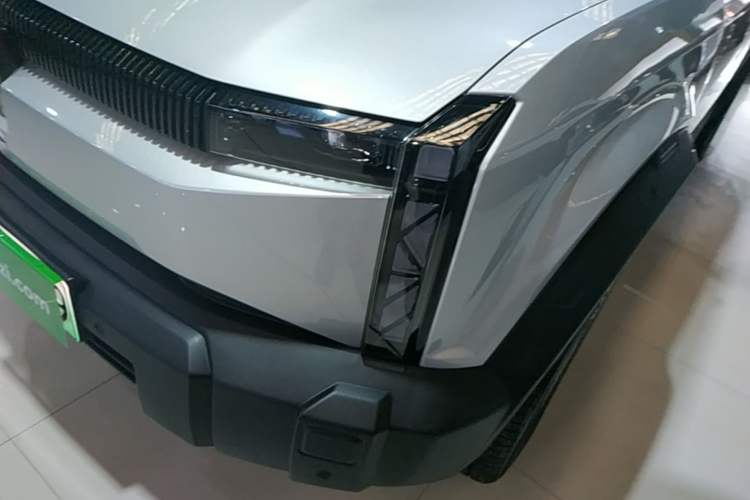 Used iCAR 03 2024 501km Two-Wheel Drive Long-Range Version Left Front Headlight