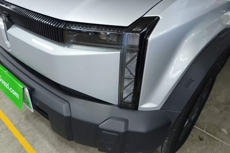 Used iCAR 03 2024 501km Two-Wheel Drive Long-Range Version Left Front Headlight